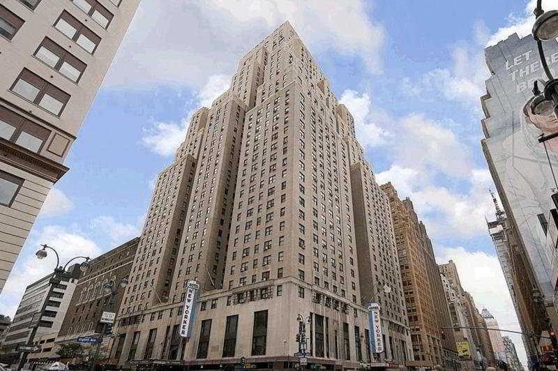 The New Yorker Hotel 4*